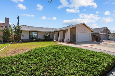 Tiny photo for 9116 Neath ST, Ventura, CA 93004 (MLS # SR26194780)