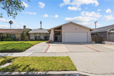 Tiny photo for 9116 Neath ST, Ventura, CA 93004 (MLS # SR26194780)