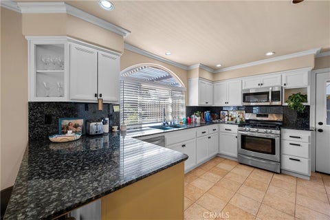 Tiny photo for 9116 Neath ST, Ventura, CA 93004 (MLS # SR26194780)