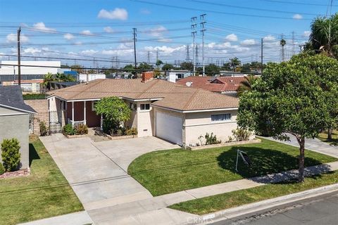 Photo of 3615 W 187th St, Torrance, CA 90504 (MLS # SW25231412)
