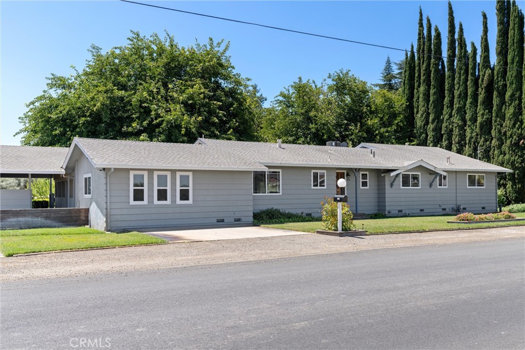 1710 Edwards Lane