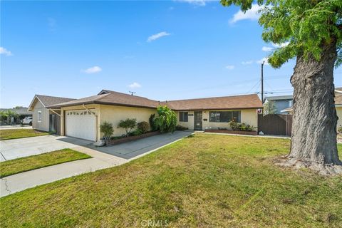 5931 Frontier Circle Huntington Beach CA 92647