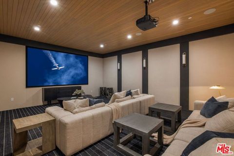 Tiny photo for 1749 Mandeville Lane, Los Angeles, CA 90049 (MLS # 26651925)