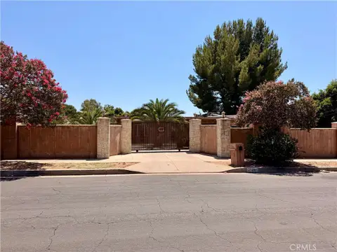 MLS: SR26175261