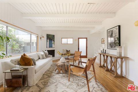 Photo of 2600 Stoner Avenue, Los Angeles, CA 90064 (MLS # 26727229)