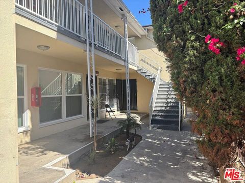 Photo of 4131 Palmwood Drive #5, Los Angeles, CA 90008 (MLS # 25628835)