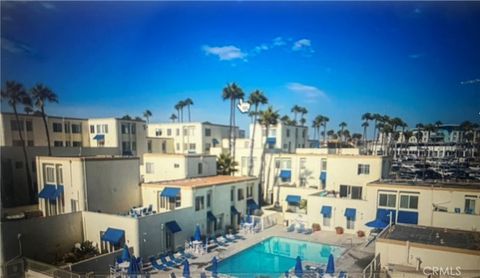 711 Pacific Coast 109 Huntington Beach CA 92648