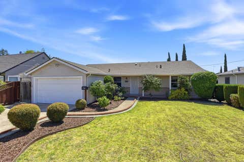Photo of 113 Cedar Lane, San Jose, CA 95127 (MLS # ML82054378)