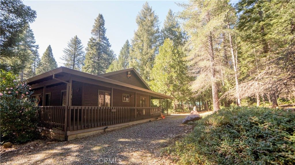 Photo of 6735 Lakefront Dr Dr, Magalia, CA 95954 (MLS # PA26046516)