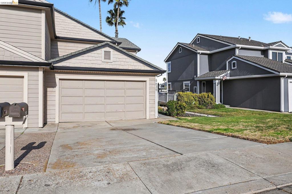 5635 Marlin Dr