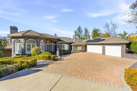 15955 Cerro Vista Court, Los Gatos, CA 95032 - MLS#: ML82019338