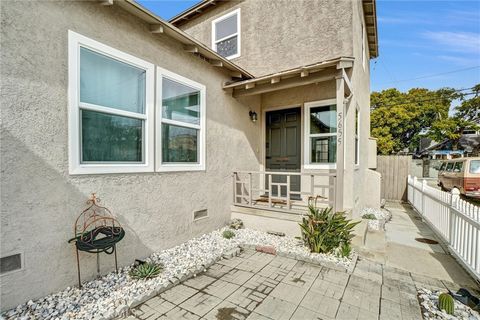 Photo of 5655 E 2nd St, Long Beach, CA 90803 (MLS # CV26033075)