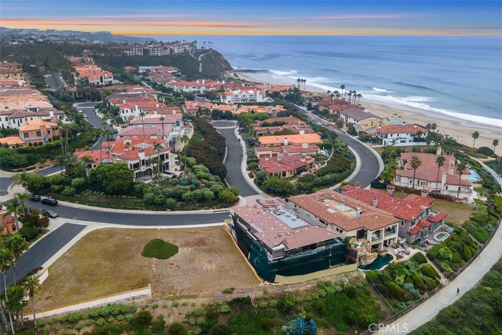14 Ritz Cove Drive