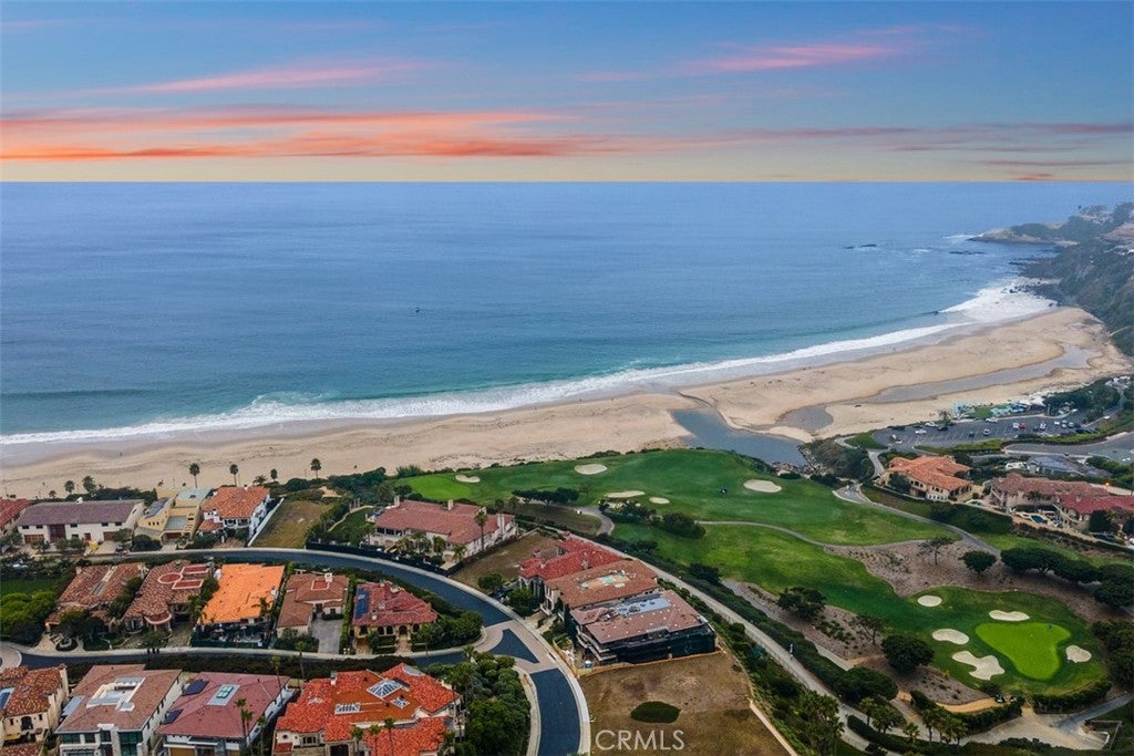 14 Ritz Cove Drive