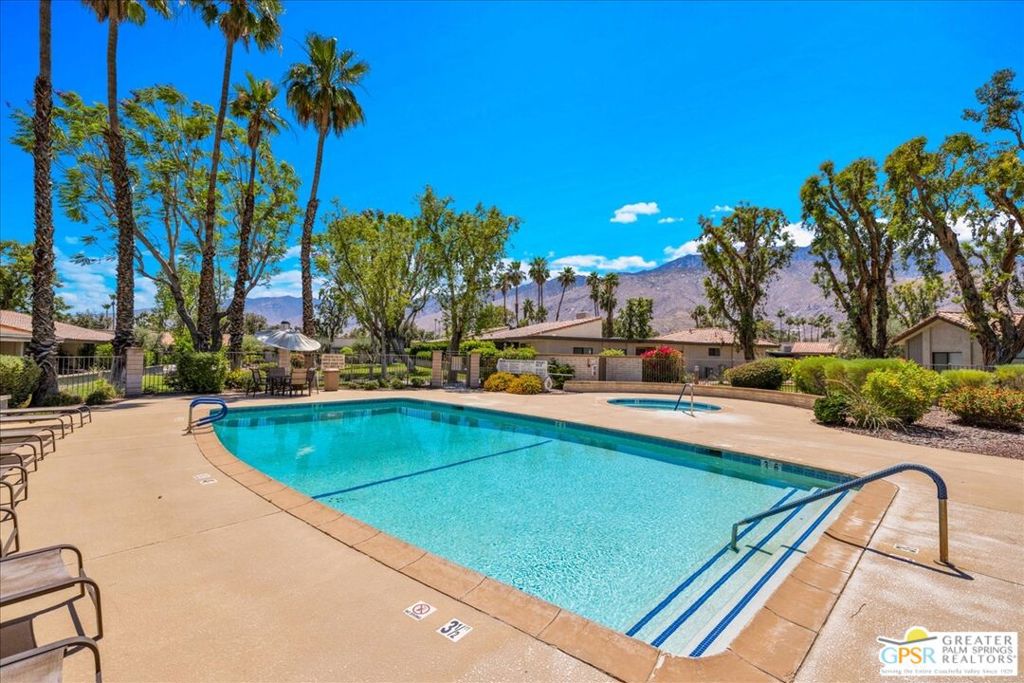 1129 Trofeo Circle