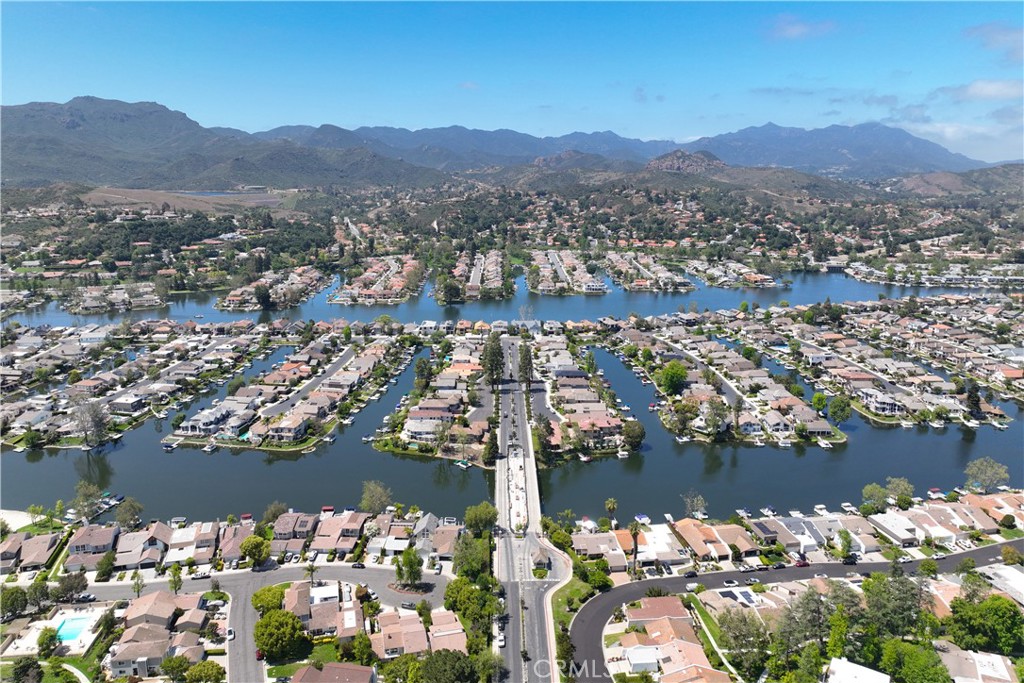 Village Green (725) - Residential Lease