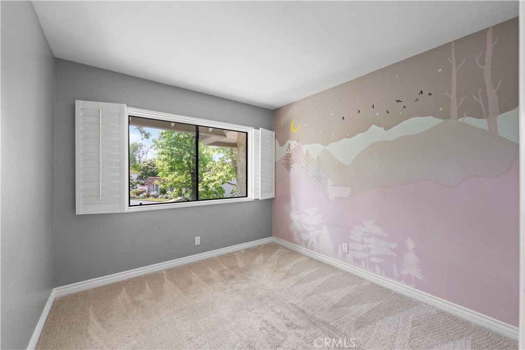 Village Green (725) - Residential Lease