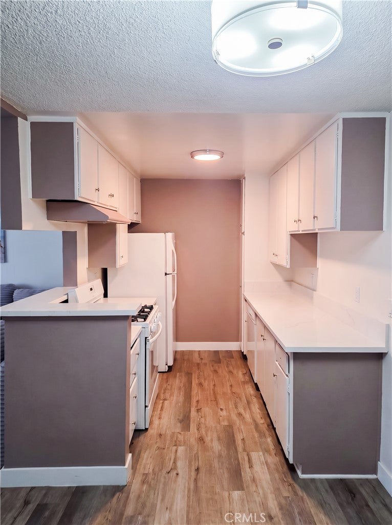805 Glenway 205, Inglewood CA 90302