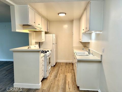 805 Glenway Inglewood CA 90302