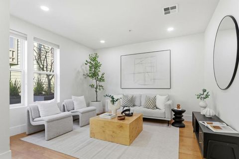 Photo of 823 Altaire Walk, Palo Alto, CA 94303 (MLS # ML82030571)