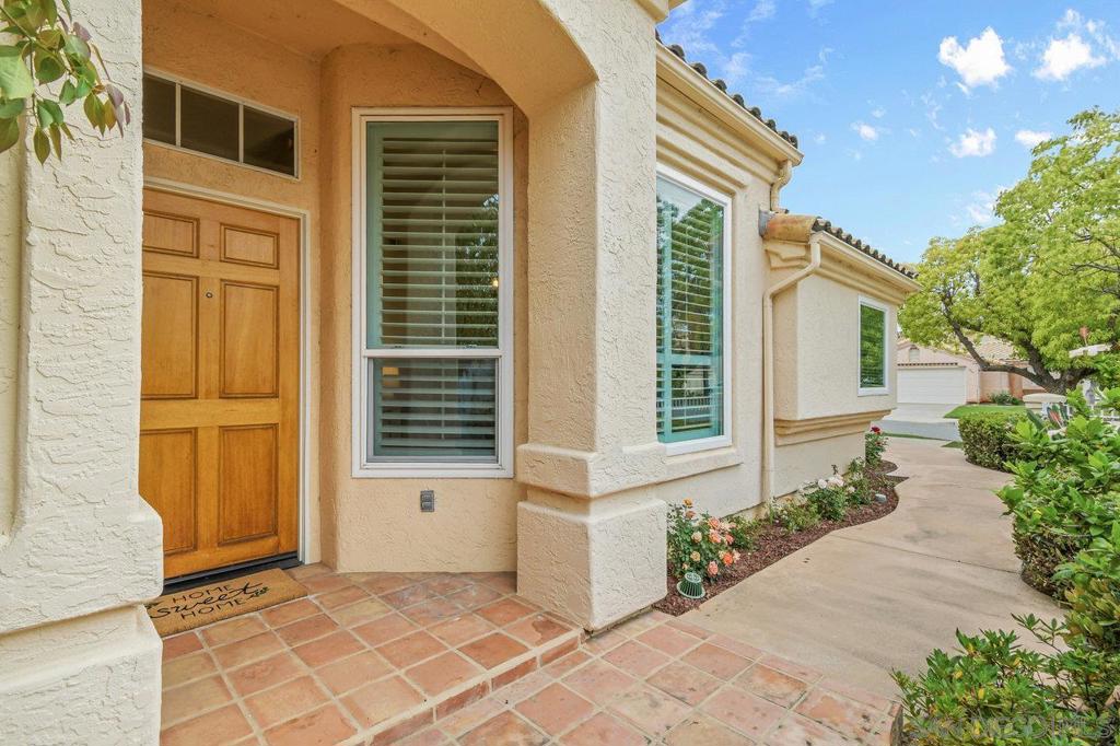 11650 Via Rancho San Diego