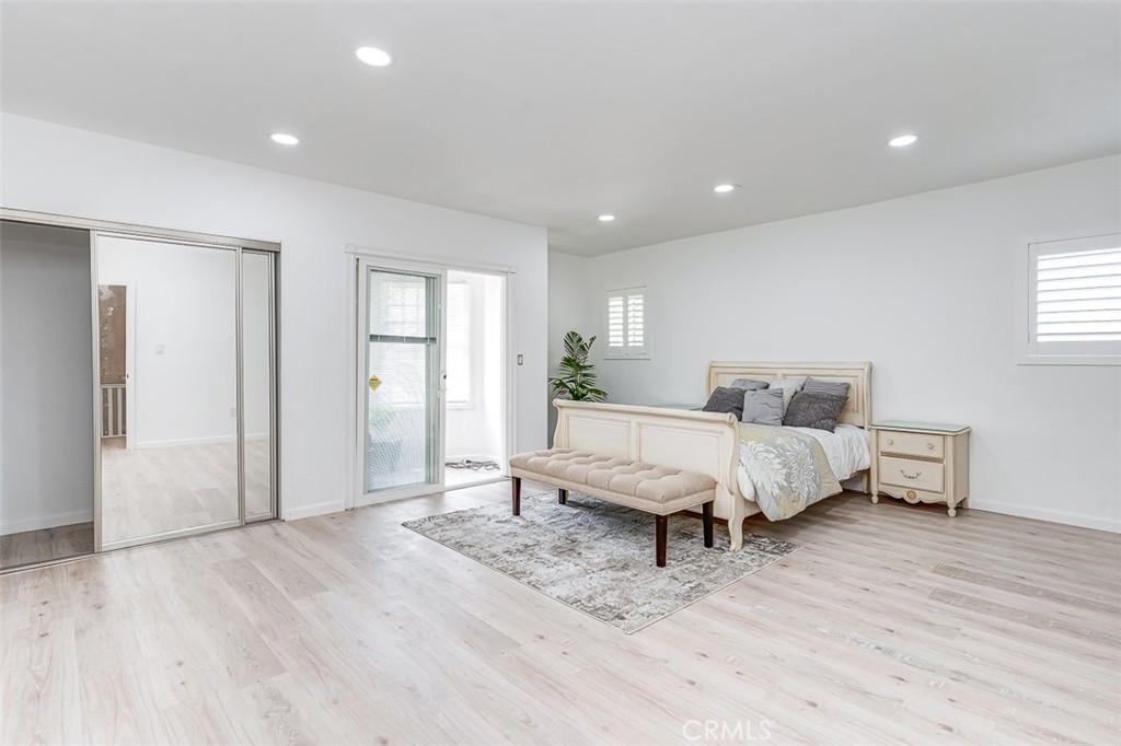 Properties 2 715 S Norton Avenue