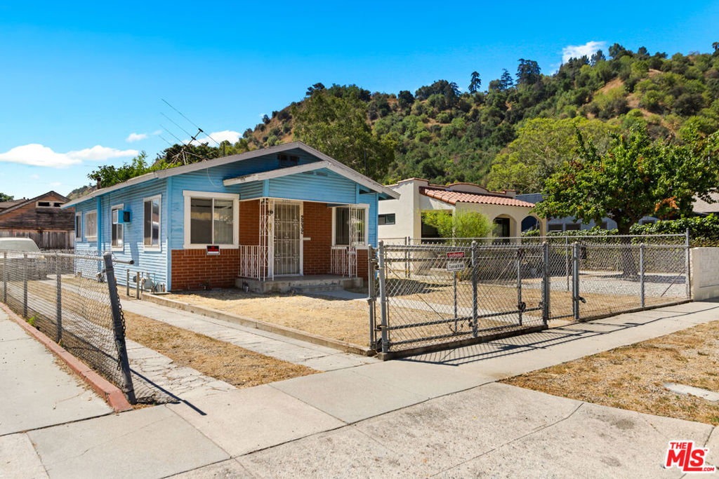 Welcome to 2232 Meadowvale Ave, a 3-bedroom, 1-bathroom fixer-upper with endless potential, located in the heart of the highly sought-after Frogtown (Elysian Valley) neighborhood. Set on a generous 4,990 SQFT lot, this property offers a rare chance to renovate, expand, or build an ADU, making it ideal for homeowners, investors, and developers alike. Tucked just steps from the LA River bike path and minutes to Dodger Stadium, Elysian Park, Atwater Village, Silver Lake, and Downtown LA, this location combines the charm of a tight-knit community with the pulse of urban living. Enjoy nearby local favorites like Spoke Bicycle Caf, Wax Paper, Frogtown Brewery, La Colombe, and Just What I Kneaded. This diamond in the rough is waiting for your vision and personal touch. With its flat lot, prime location, and proximity to some of LA's most vibrant amenities, this is a unique opportunity to create your dream home or a savvy investment.