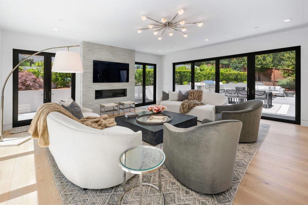 255 Brentwood Road