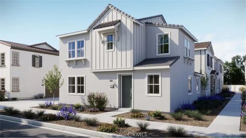 Photo of 2221 Aneto Way, Santa Paula, CA 93060 (MLS # OC26082132)