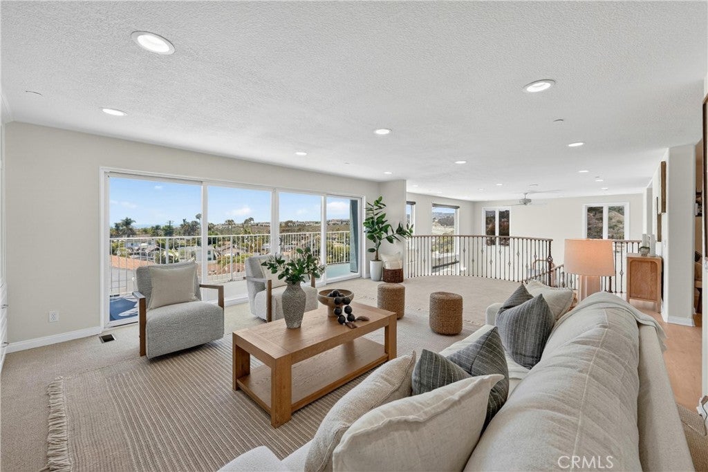 111 Revuelta Court, San Clemente CA 92672 - Photo 6