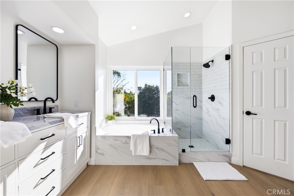 Montelena 3 - 4760 - Residential