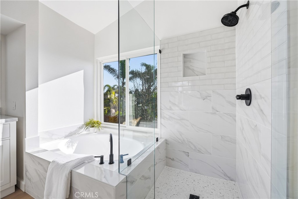 Montelena 3 - 4760 - Residential