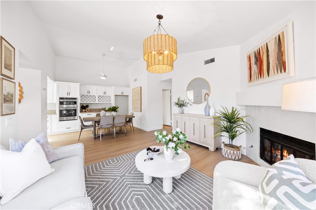 369 Deerfield Ave 35