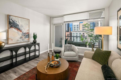 Photo of 427 9th Ave Ave #809, San Diego, CA 92101 (MLS # 260001385SD)
