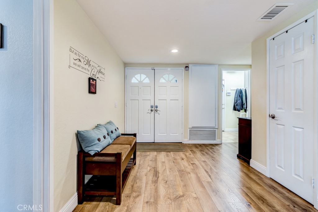 1666 Albany Court