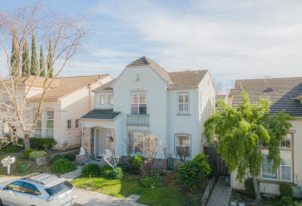 3350 Ariel Joshua Court