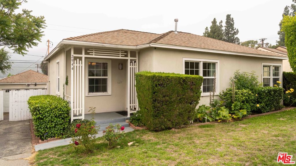 2944 Mayfield Avenue