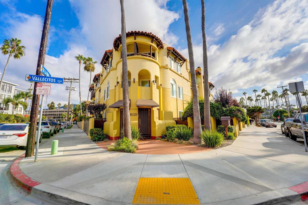 8121 CAMINO DEL SOL 101