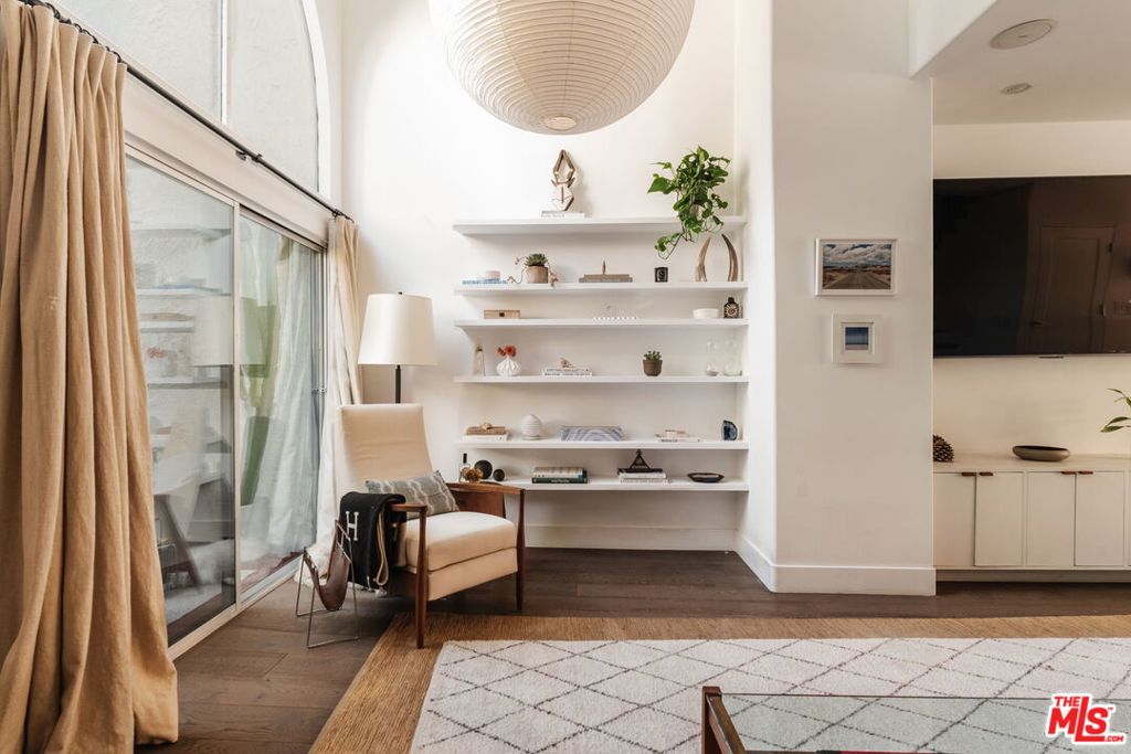 Photo of 1979 Grace Avenue #2, Los Angeles, CA 90068 (MLS # 26102696)
