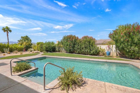 Tiny photo for 10 Queens Court, Rancho Mirage, CA 92270 (MLS # 219154997DA)