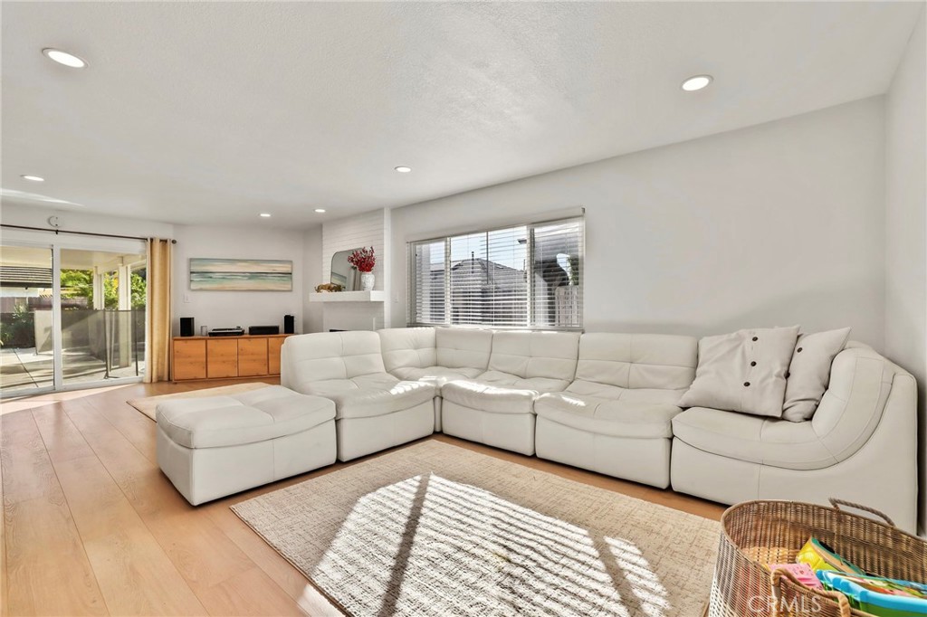 ORANGE - Residential