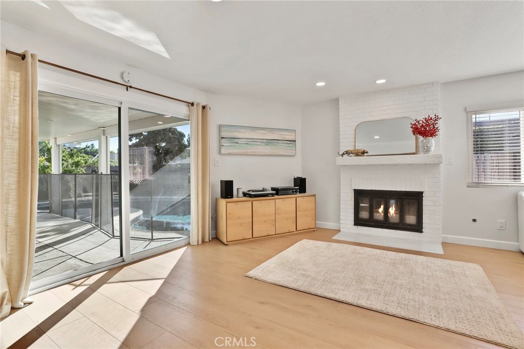 ORANGE - Residential