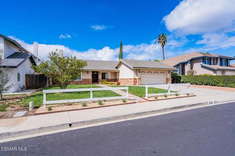 Photo of 4323 N Skylark Court, Moorpark, CA 93021 (MLS # 223000788)