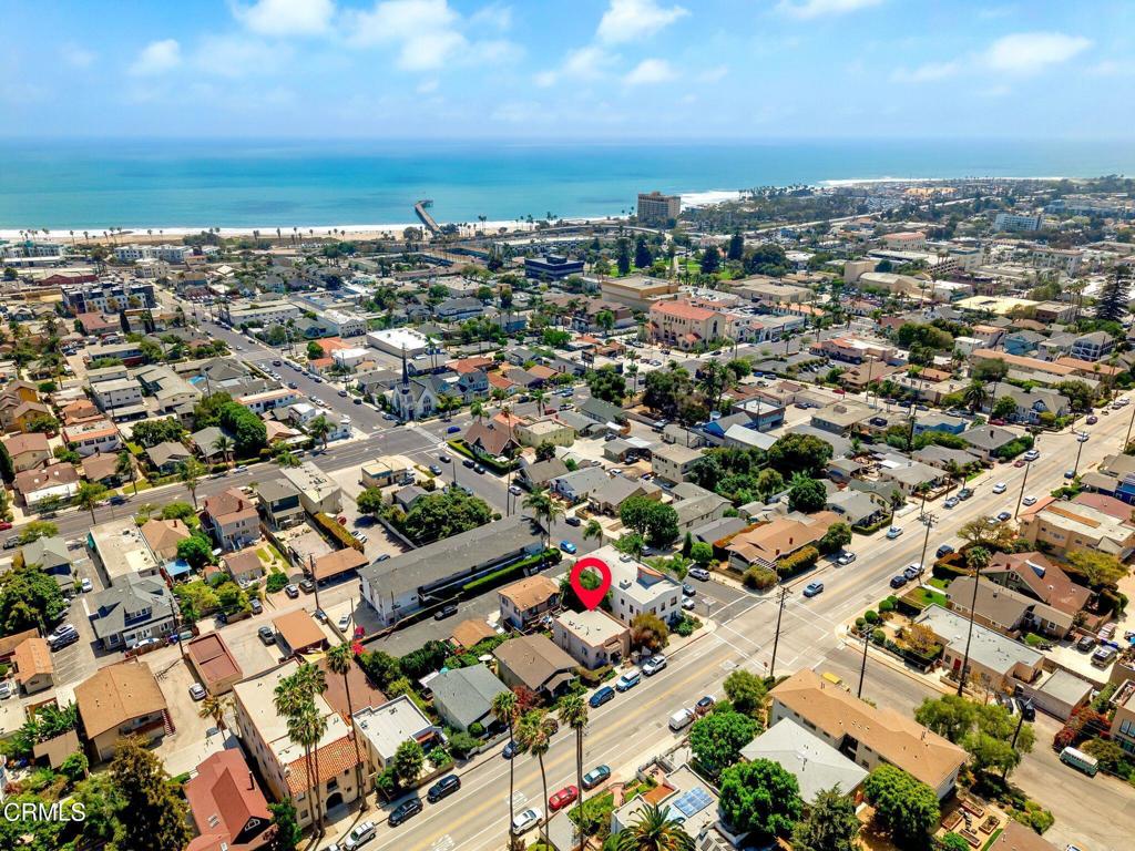 916 Poli Street