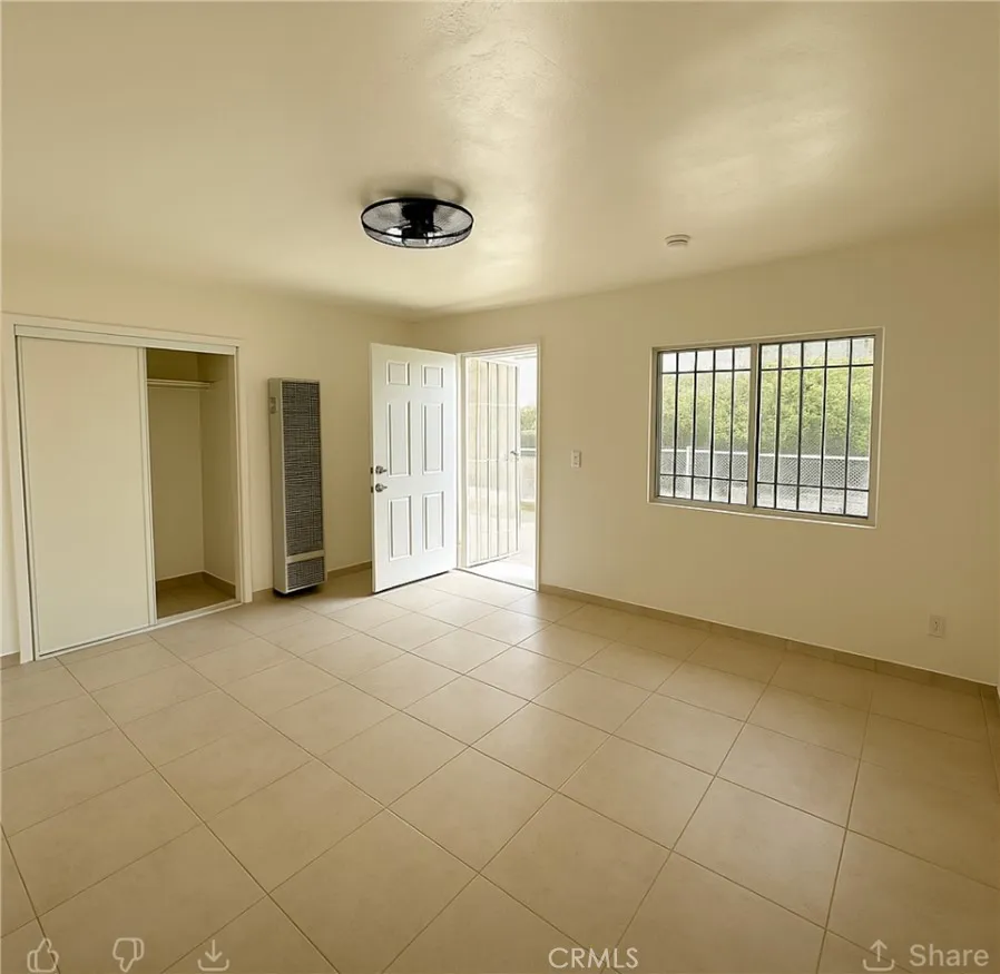 Los Angeles, California 90003, United States, 1 Bedroom Bedrooms, ,1 BathroomBathrooms,Residential,Active,230868