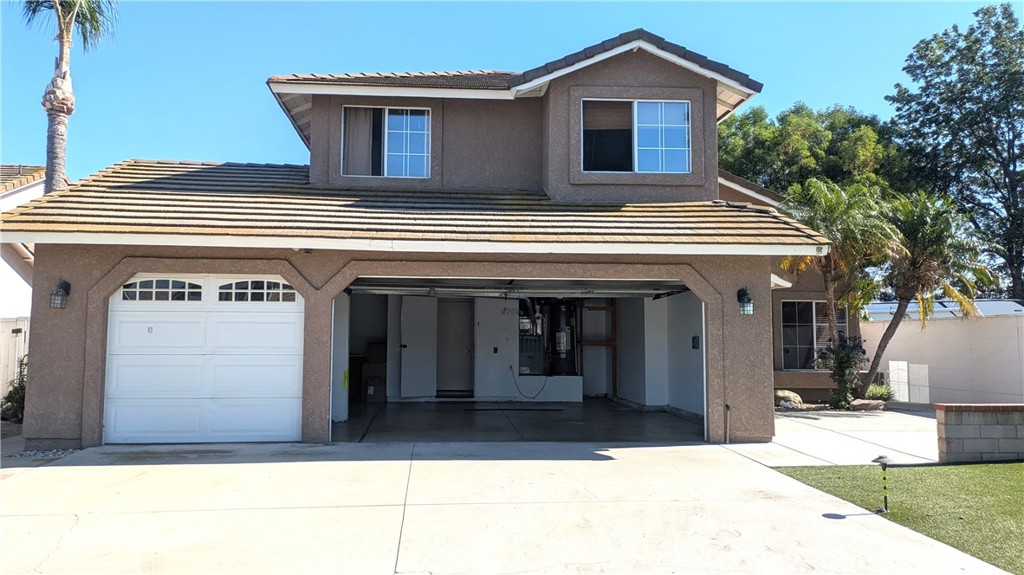 YOU WILL LOVE THIS STUNNING UPGRADED AND WELL MAINTAINED CUL-DE- SAC HONE LOCATED IN A GREAT AREA OF CHINO. THIS SPACIOUS 3 BEDROOM, 2.5 BATHROOM HOME FEATURES A 2 CAR GARAGE, MASTER BEDROOM, AND AIR FILTRATION SYSTEM THROUGHT ALL ROOMS, AND ABSOLUTELY BEAUFIFUL AND SPACIOUS KITCHEN WITH A TREMENDOUS AMOUNT OF CABINET SPACE, UPGRADED BATHROOM, DINING ROOM, AND A FAMILY ROOM. LANDLORD IS OCCUPYING THE BACK UNIT AND PATIO AREA. TENANT CAN NOT ACCESS TO BACK YARD. TENANT AND LANDLORD SHARE ALL THE UTILITIES METERS. TENANT HAS TO PAY EXTRA $400 EACH MONTH FOR COST OF WATER, TRASH, GAS, ELECTRICT, AND INTERNET CHARGES.