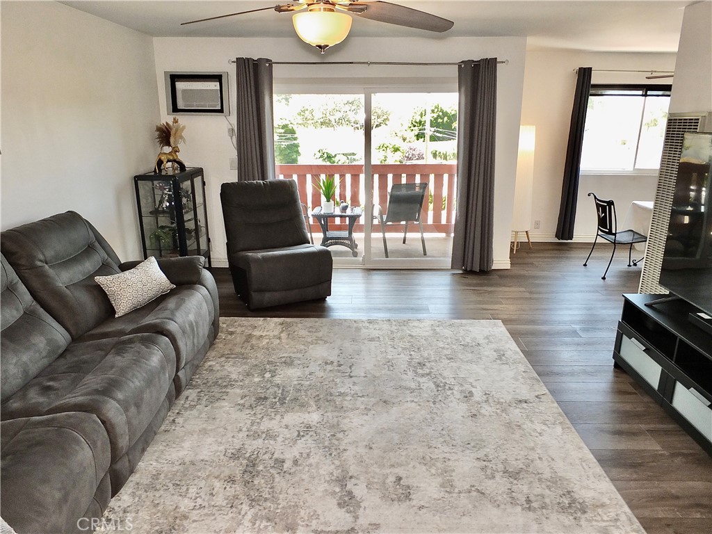 4591 Orange Avenue 306