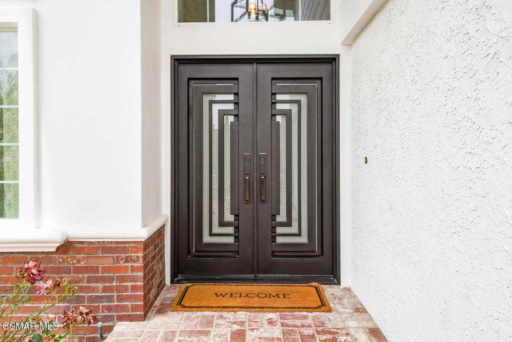 2111 Peak Place