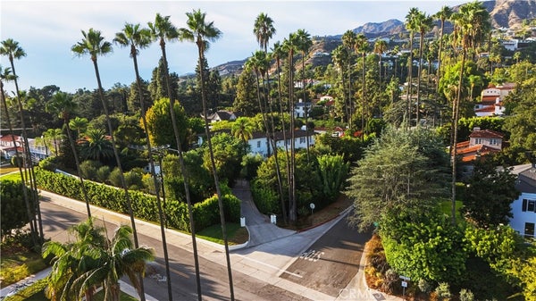 305 W KENNETH RD, GLENDALE, CA 91202 - Image 8ecf8dd972755a57d5c4e857f859ec34/75323766