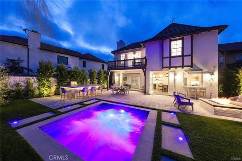 32 Bargemon Newport Coast CA 92657